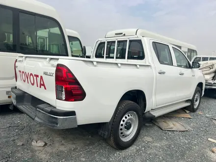 Toyota Hilux 2024 года за 19 400 000 тг. в Актау – фото 2