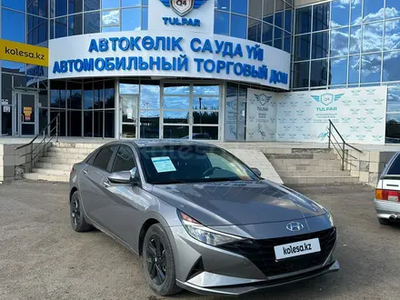 Hyundai Elantra 2021 года за 10 700 000 тг. в Уральск – фото 2