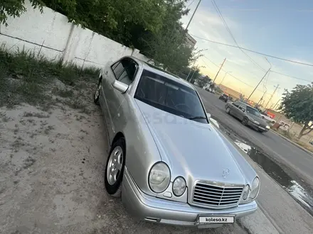 Mercedes-Benz E 320 1998 года за 4 400 000 тг. в Шымкент – фото 9
