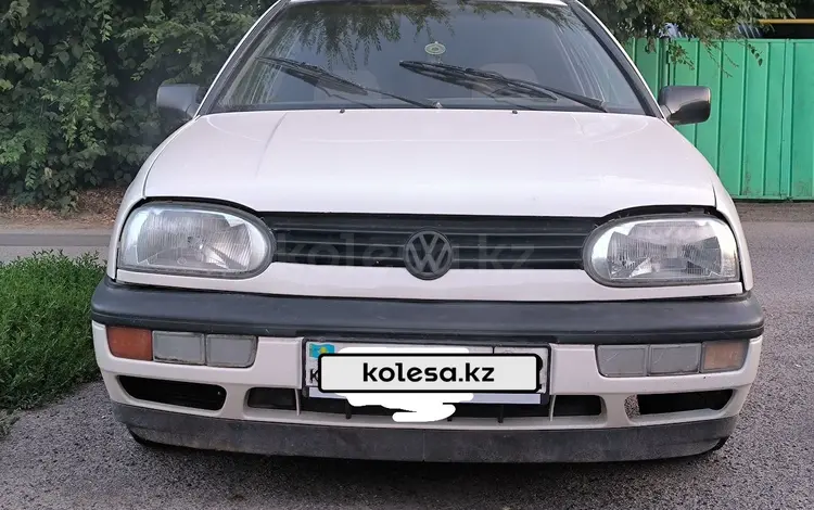 Volkswagen Golf 1994 года за 1 200 000 тг. в Алматы