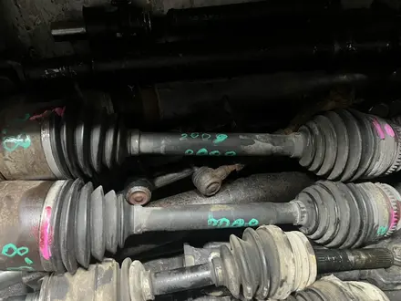 Привозной привод в сборе гранаты MITSUBISHI за 2 000 тг. в Алматы