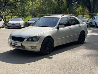 Lexus IS 200