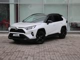 Toyota RAV4 2021 года за 16 990 000 тг. в Астана