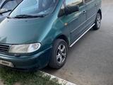 Volkswagen Sharan 1996 годаүшін2 000 000 тг. в Уральск
