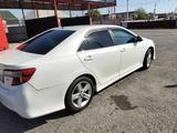 Toyota Camry 2011 года за 6 000 000 тг. в Туркестан – фото 2