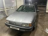 Volkswagen Passat 1990 годаүшін1 500 000 тг. в Алматы