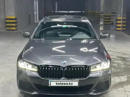 BMW 540 2021 года за 25 000 000 тг. в Шымкент – фото 2
