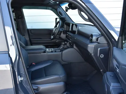 Toyota Land Cruiser Prado Prestige 2025 года за 39 900 000 тг. в Астана – фото 14