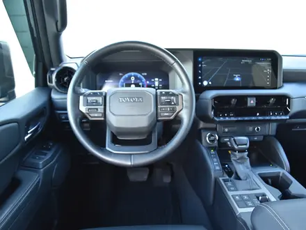 Toyota Land Cruiser Prado Prestige 2025 года за 39 900 000 тг. в Астана – фото 16