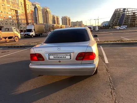 Mercedes-Benz E 320 1997 года за 2 800 000 тг. в Астана – фото 11
