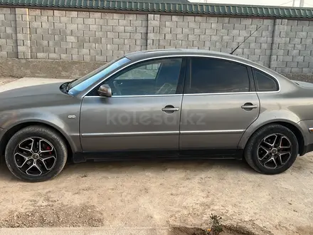 Volkswagen Passat 2002 года за 3 200 000 тг. в Шымкент – фото 4