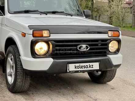 ВАЗ (Lada) Lada 2121 2019 года за 3 570 000 тг. в Алматы – фото 7