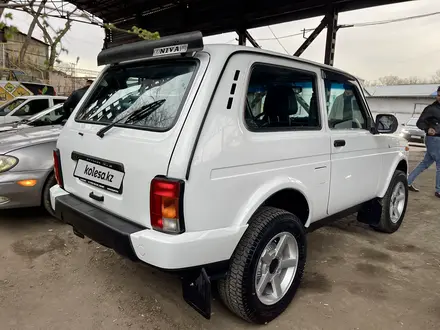 ВАЗ (Lada) Lada 2121 2019 года за 3 570 000 тг. в Алматы – фото 2