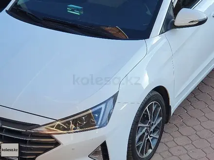 Hyundai Elantra 2020 года за 9 500 000 тг. в Астана – фото 5