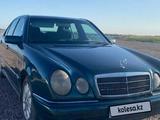 Mercedes-Benz E 230 1996 года за 2 100 000 тг. в Байсерке