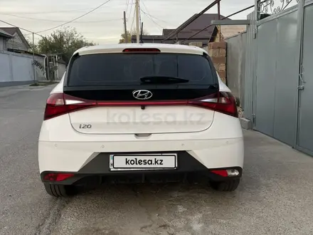 Hyundai i20 2023 года за 7 300 000 тг. в Шымкент – фото 4