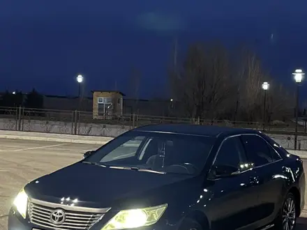 Toyota Camry 2014 года за 9 600 000 тг. в Тараз – фото 2