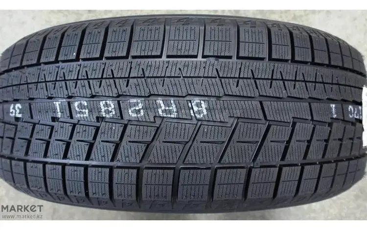 Шины Yokohama 235/40/r19 IG60 за 95 000 тг. в Алматы