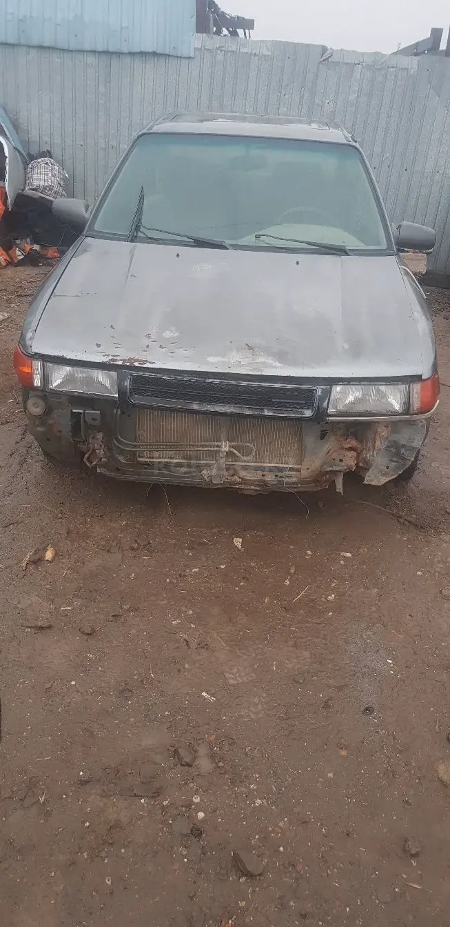 Mazda 323, 1993