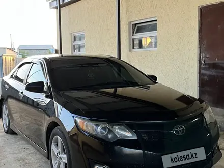 Toyota Camry 2014 года за 6 500 000 тг. в Актобе – фото 4