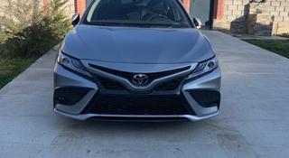 Toyota Camry 2018 года за 8 600 000 тг. в Шымкент