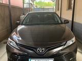 Toyota Camry 2020 года за 11 500 000 тг. в Шымкент – фото 4