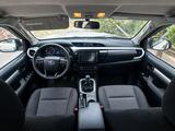 Toyota Hilux 2018 года за 14 300 000 тг. в Шымкент – фото 2