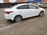 Hyundai Accent 2020 года за 7 500 000 тг. в Актобе – фото 2