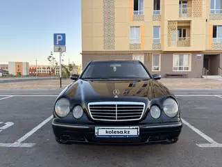 Mercedes-Benz E 320