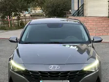 Hyundai Elantra, 2021