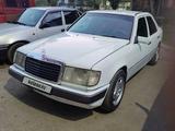 Mercedes-Benz E 230 1992 года за 1 500 000 тг. в Астана