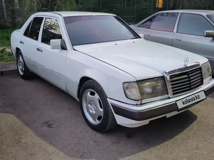 Mercedes-Benz E 230 1992 года за 1 500 000 тг. в Астана – фото 5