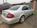 Mercedes-Benz E 350 2006 года за 3 000 000 тг. в Актобе – фото 3