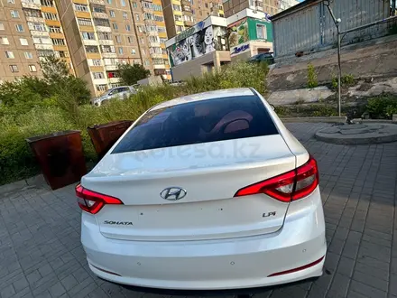 Hyundai Sonata 2015 года за 4 000 000 тг. в Темиртау – фото 4