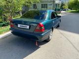 Mercedes-Benz C 200 1995 годаүшін2 200 000 тг. в Астана – фото 3