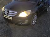 Mercedes-Benz B 180 2009 года за 3 400 000 тг. в Атырау – фото 3