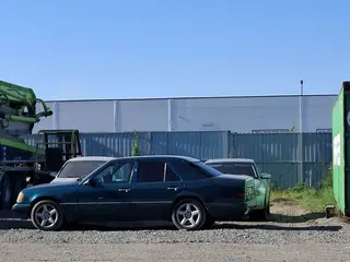 Mercedes-Benz E 200