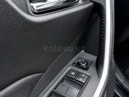 Toyota RAV4 2019 года за 14 755 000 тг. в Астана – фото 13