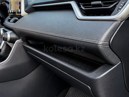 Toyota RAV4 2019 года за 14 755 000 тг. в Астана – фото 24