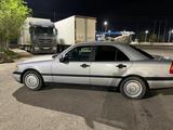 Mercedes-Benz C 200 1994 года за 2 500 000 тг. в Алматы – фото 4