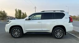 Toyota Land Cruiser Prado 2022 года за 34 800 000 тг. в Атырау