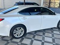 Lexus ES 250 2015 годаfor13 000 000 тг. в Шымкент