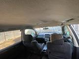 Toyota Ipsum 2003 года за 2 990 000 тг. в Атырау – фото 5