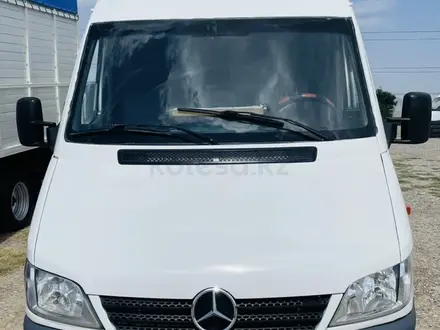 Mercedes-Benz Sprinter 2004 года за 8 000 000 тг. в Шымкент – фото 16