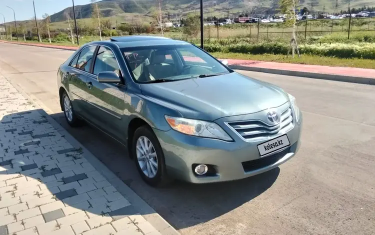 Toyota Camry 2010 года за 4 900 000 тг. в Атырау