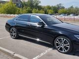 Mercedes-Benz E 300 2018 года за 22 000 000 тг. в Караганда – фото 2