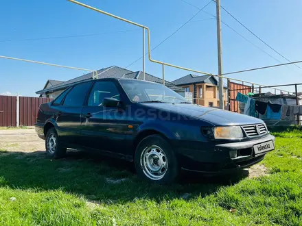 Volkswagen Passat 1994 года за 1 000 000 тг. в Алматы