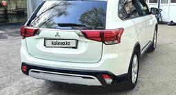 Mitsubishi Outlander 2020 годаfor9 999 999 тг. в Алматы – фото 2