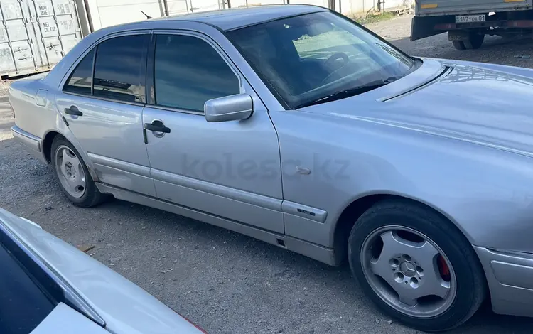 Mercedes-Benz E 280 1997 года за 1 800 000 тг. в Астана