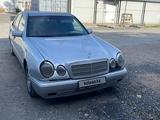 Mercedes-Benz E 280 1997 годаүшін1 800 000 тг. в Астана – фото 2